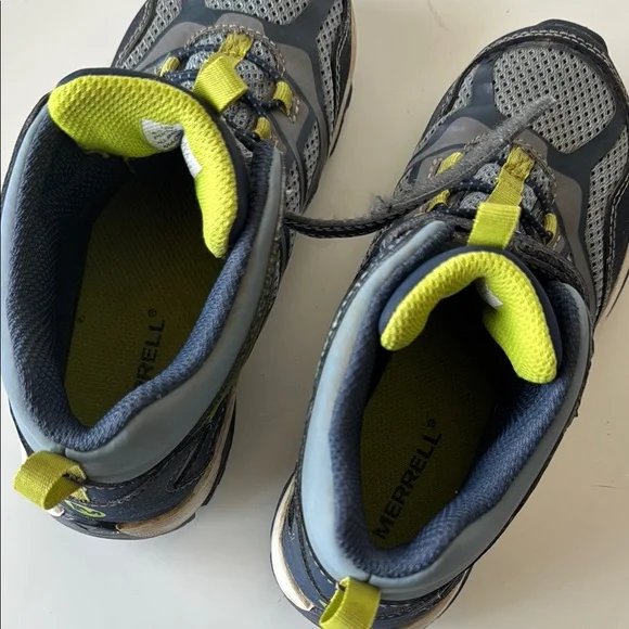 Merrell Kids' Black and Yellow Sneakers Size 2.5 - Picture 6 of 7